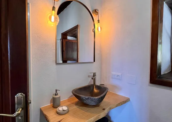 La Paredita Casa Taoro * El Tanque